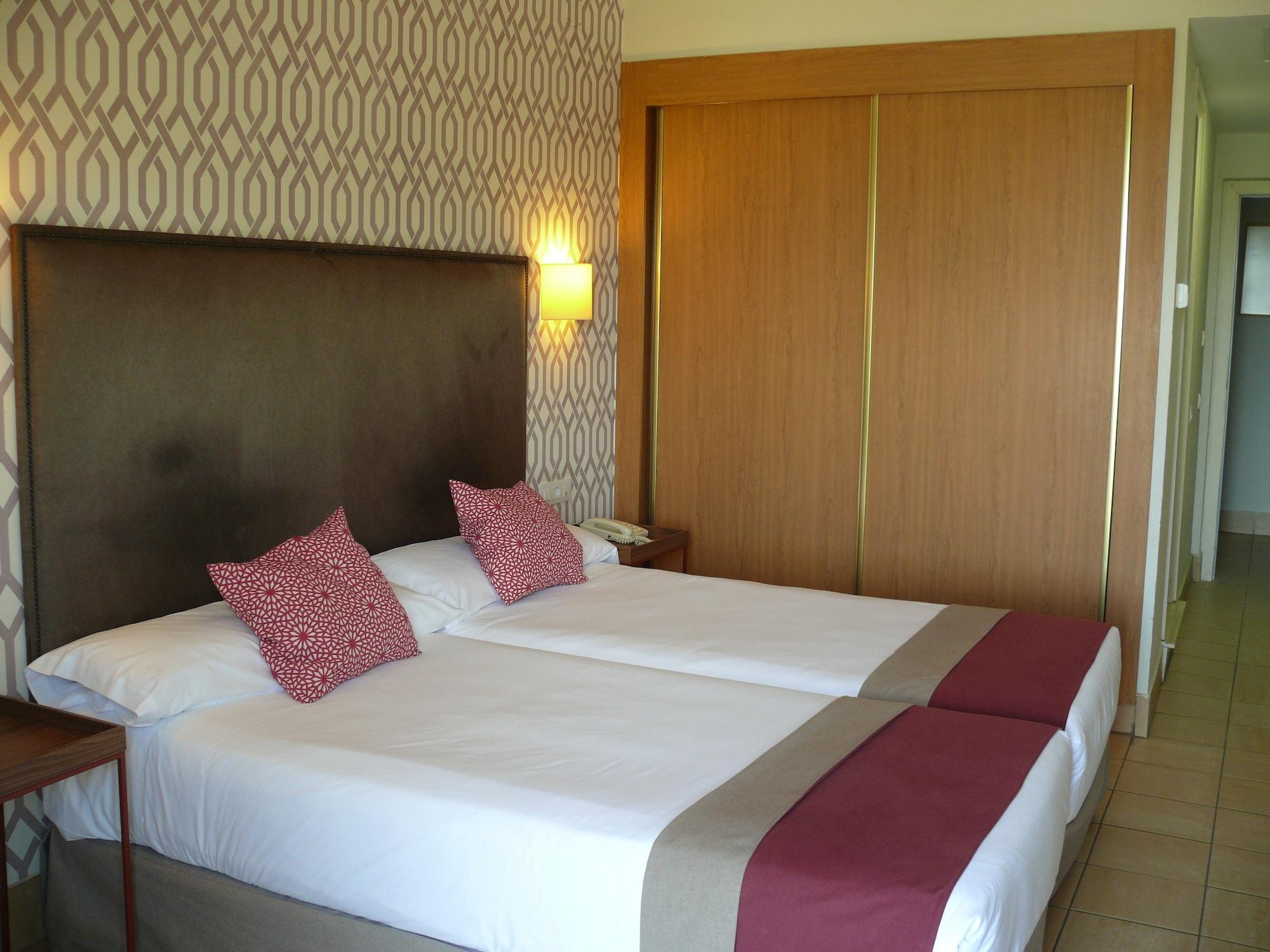 Hotel Oromana Алькала-де-Гвадаира Экстерьер фото