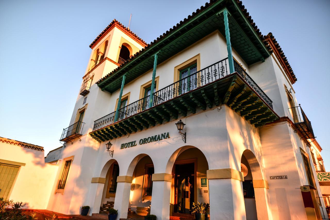 Hotel Oromana Алькала-де-Гвадаира Экстерьер фото